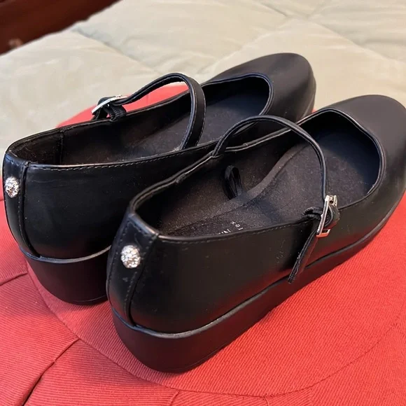 New Anne Klein Mary Jane’s - Picture 2 of 6